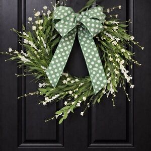 Polka Dot Green and White Holiday Wreath